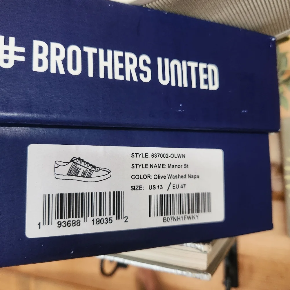 Brother United 💙 NEW Manor St Olive Washed Napa Perf Leather Fashion Sneaker 13